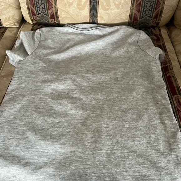 Adidas boys American gray with flag baseball shirt. - Picture 3 of 5